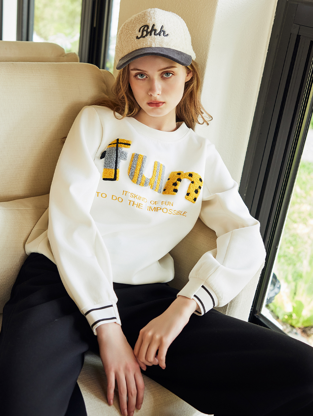 abito可愛毛絨字母連帽上衣