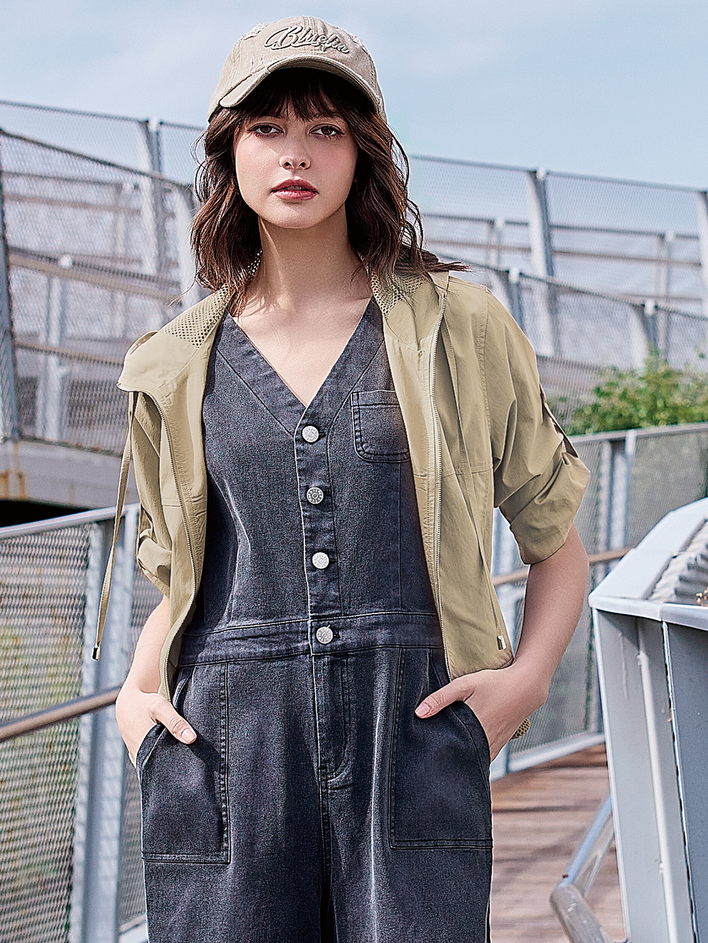 abito街頭抽繩網布連帽外套