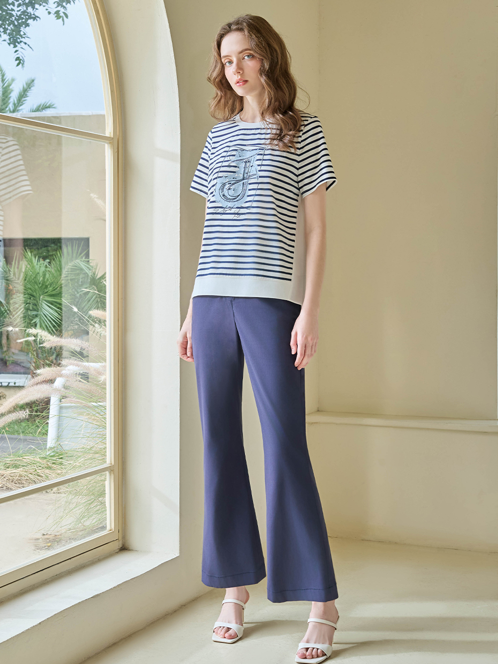 JOAN都會簡約冰涼感喇叭長褲