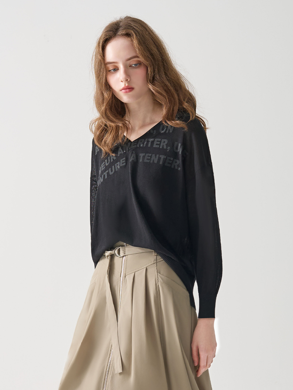 DENOVO優雅層次感字樣透膚針織上衣