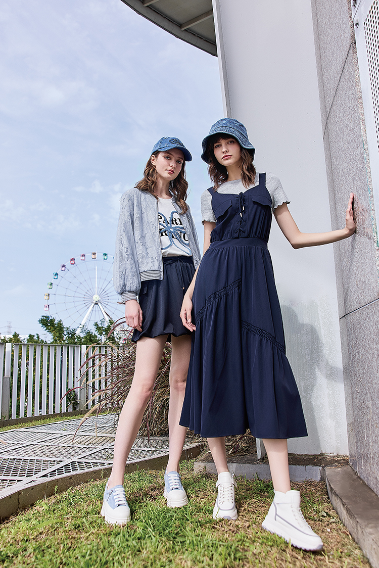 abito可愛植絨刺繡花上衣