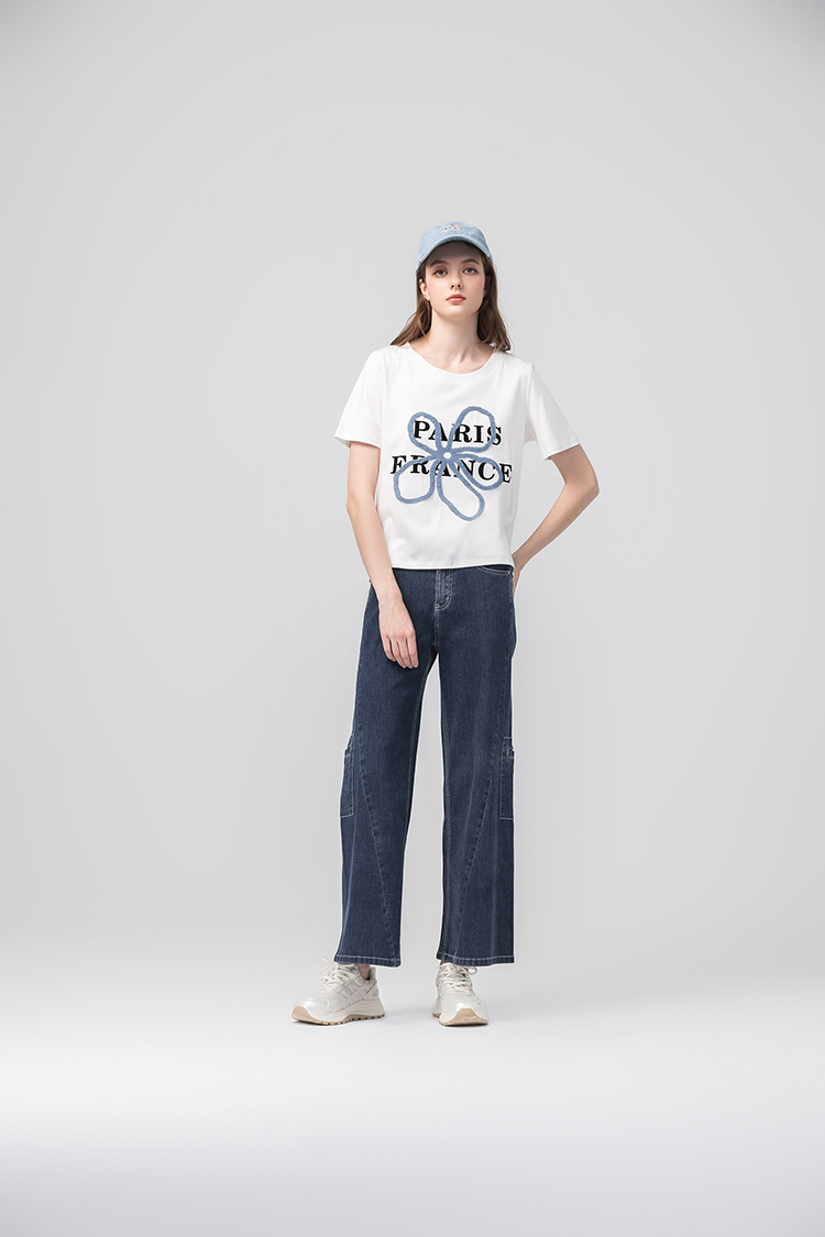 abito可愛植絨刺繡花上衣