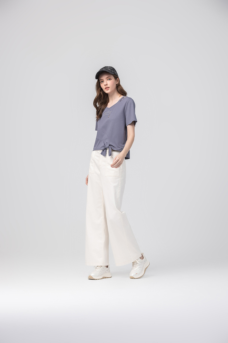 abito綁結別針裝飾造型上衣