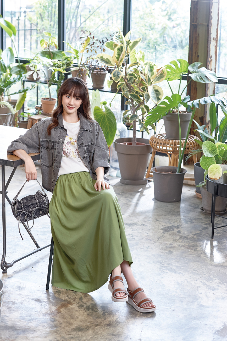 DITA率性薄牛仔外套設計