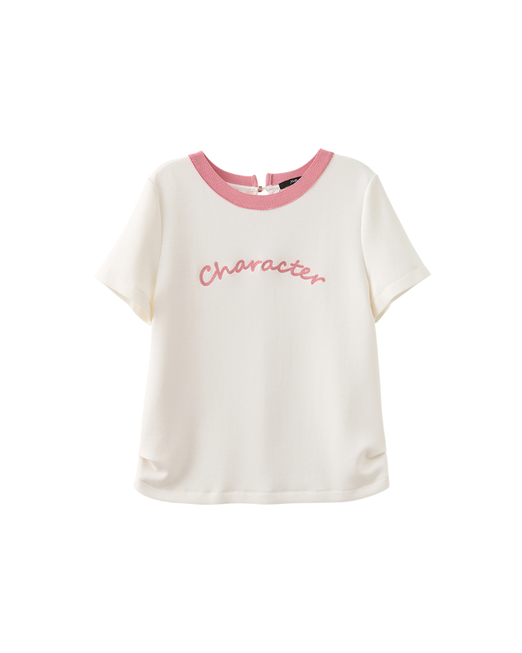 JOAN異材質撞色領口標語電繡T恤