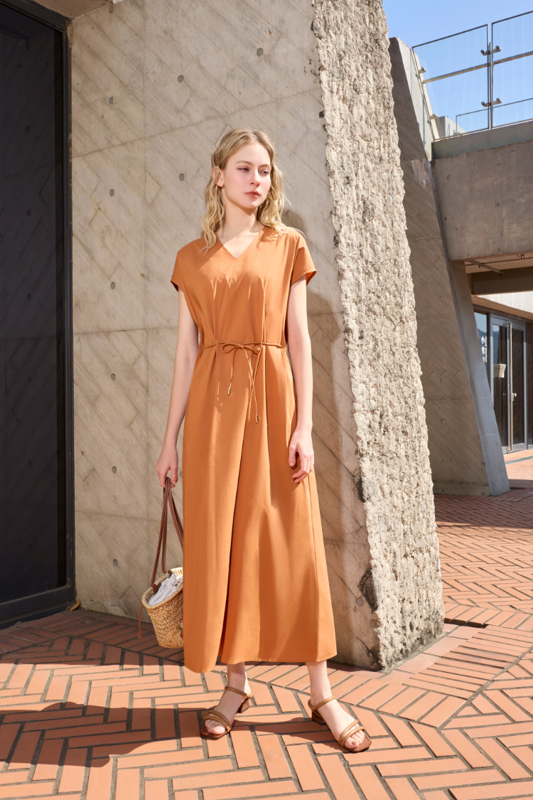 JOAN V領寬袖縮腰質感洋裝