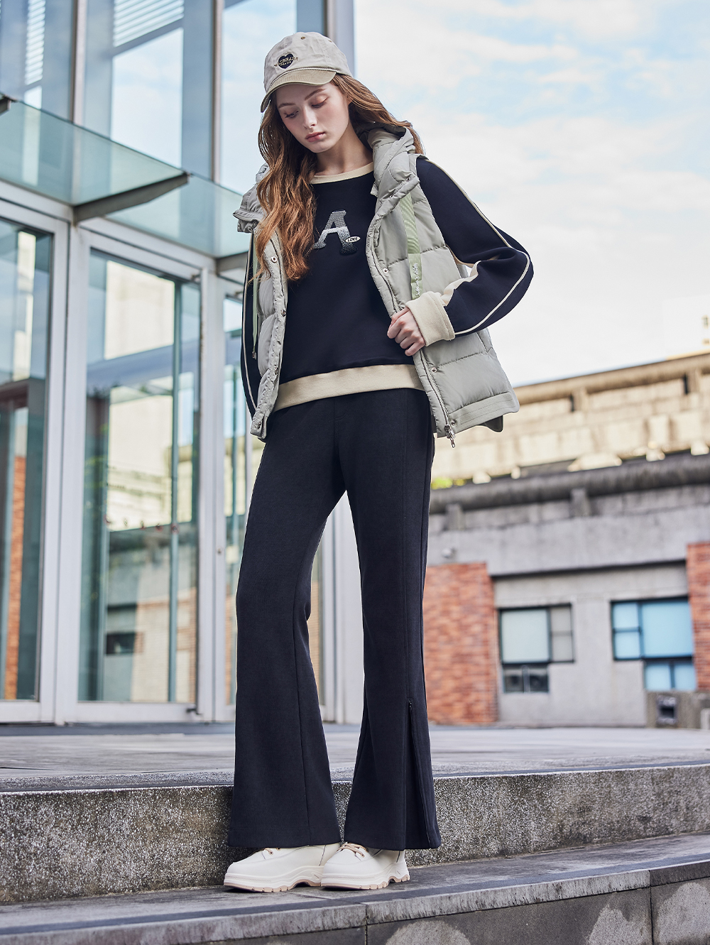 abito修身側開拉鍊微喇叭長褲