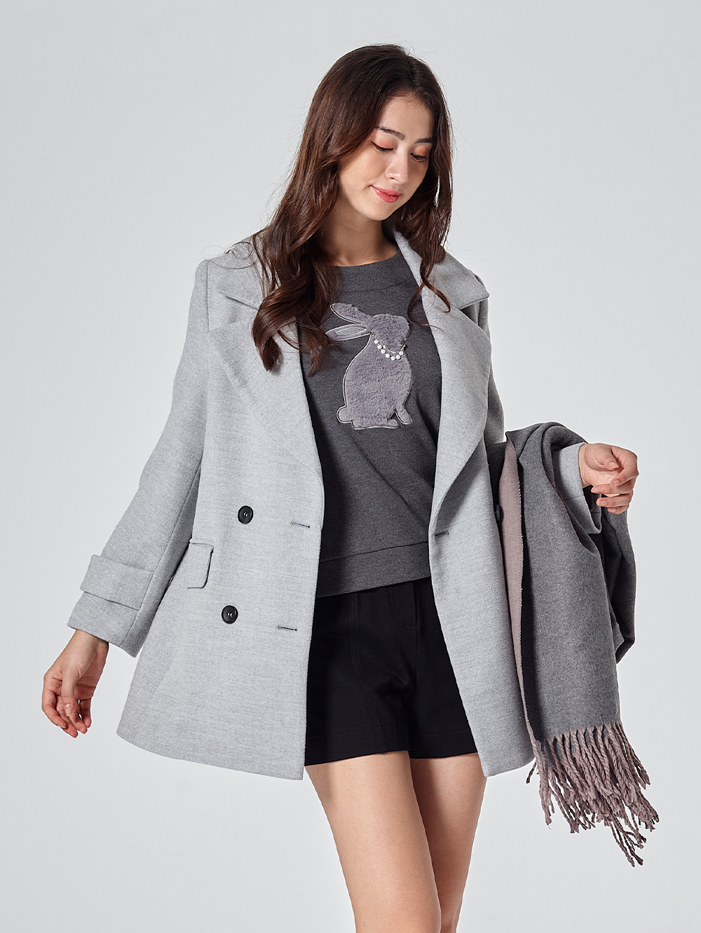 DITA中長版雙排扣毛料外套