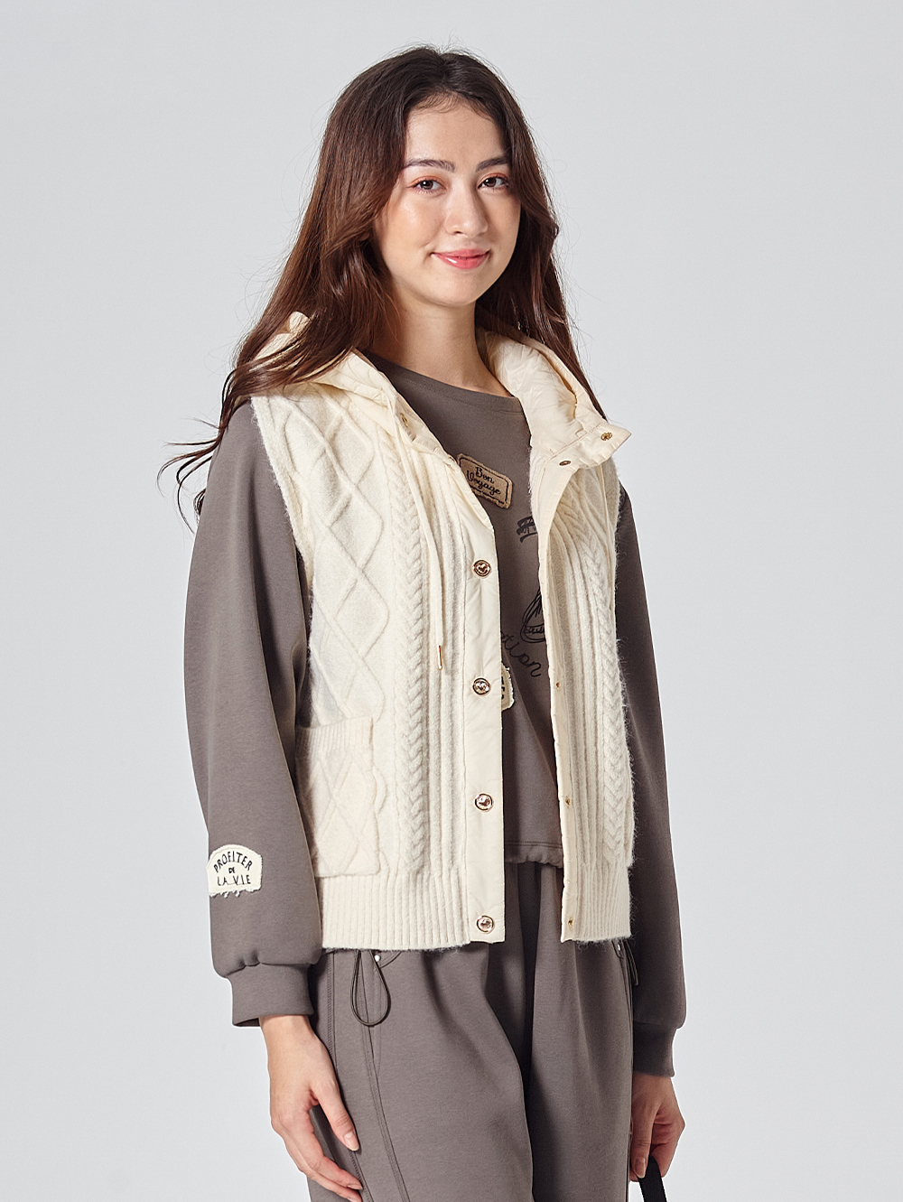 DITA異材質連帽針織背心