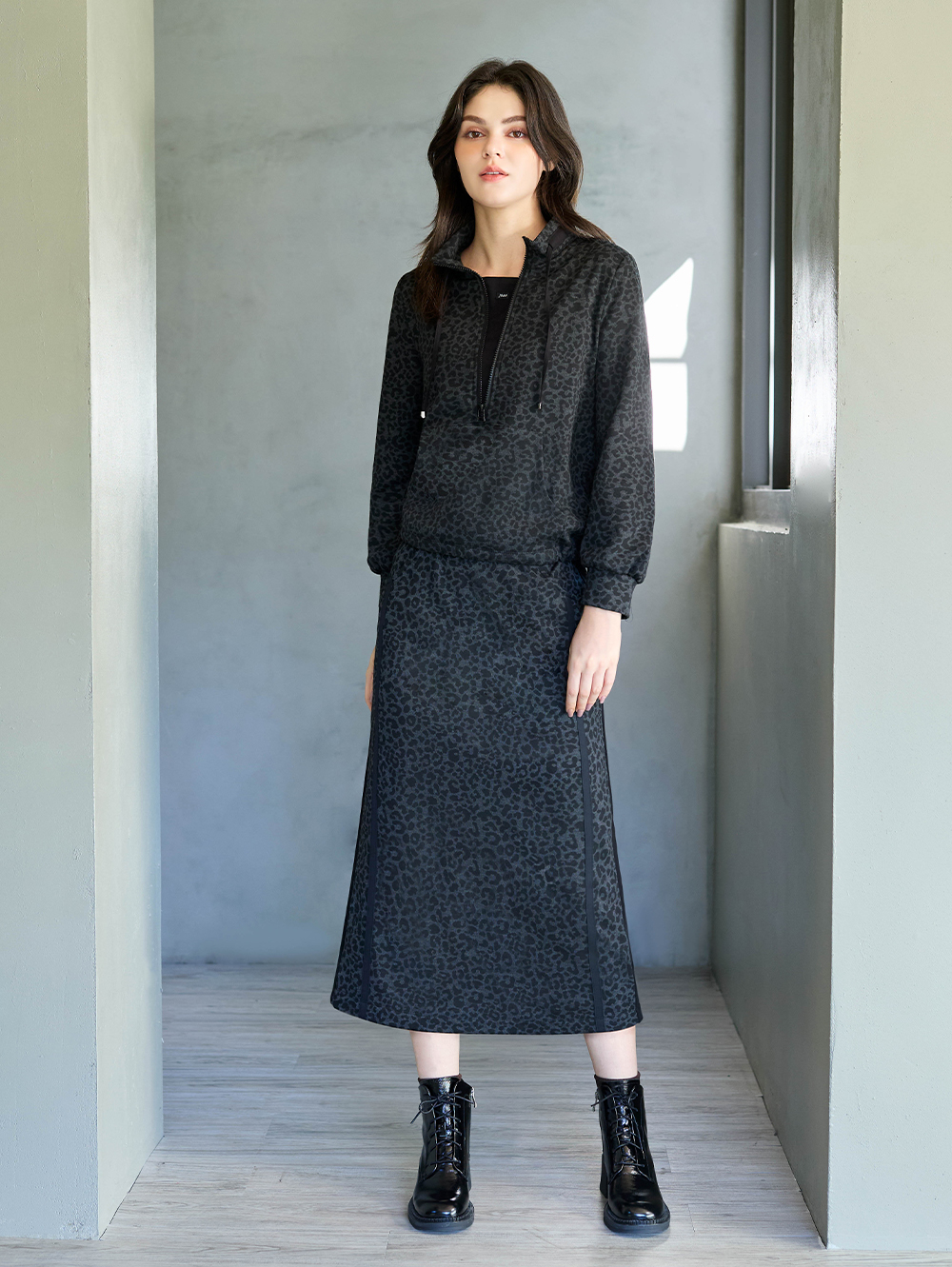 JOAN豹紋內磨毛中長鉛筆裙