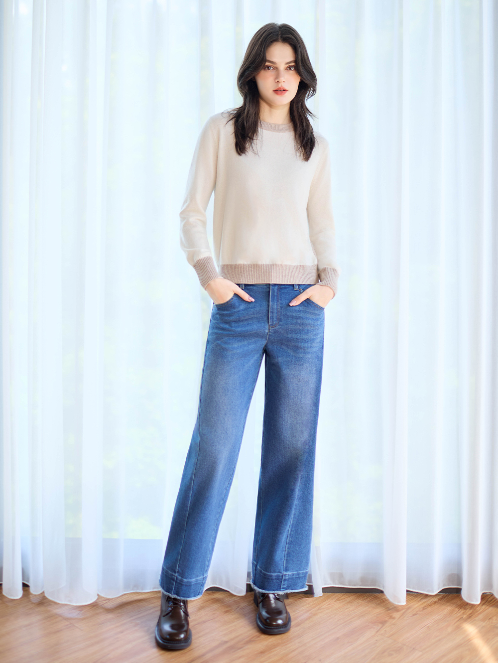 JOAN顯瘦剪裁弧形九分牛仔褲