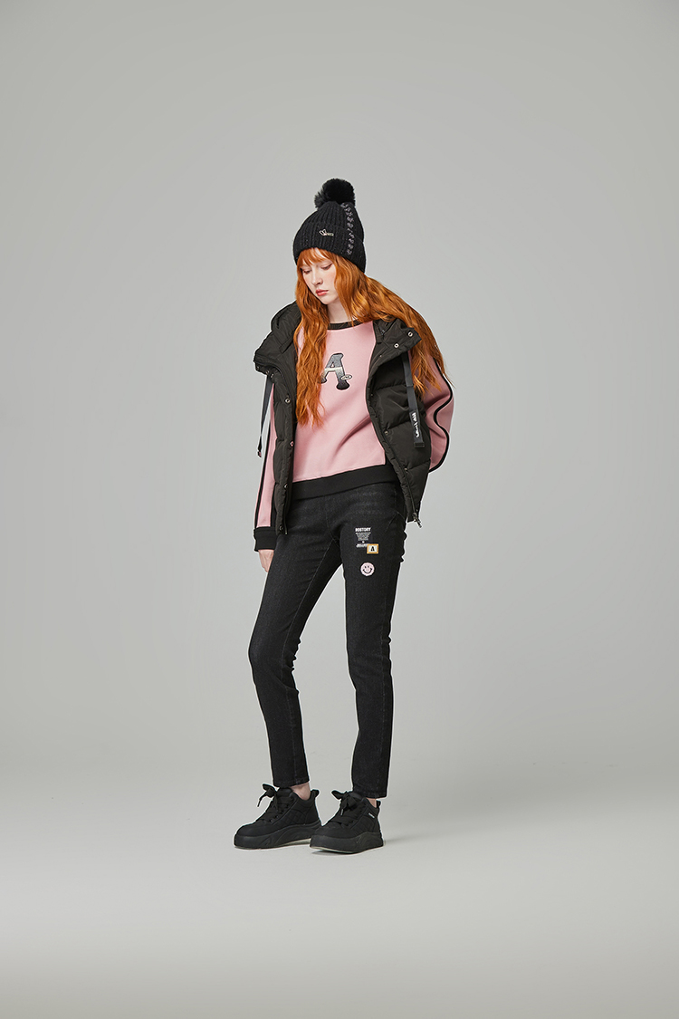 abito可愛電繡牛仔直筒褲