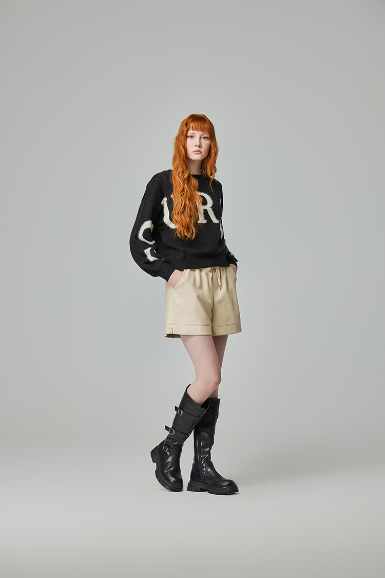 abito鬆緊腰頭皮革短褲