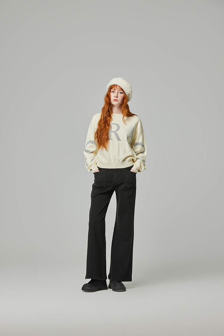 abito圓領短版字母針織上衣