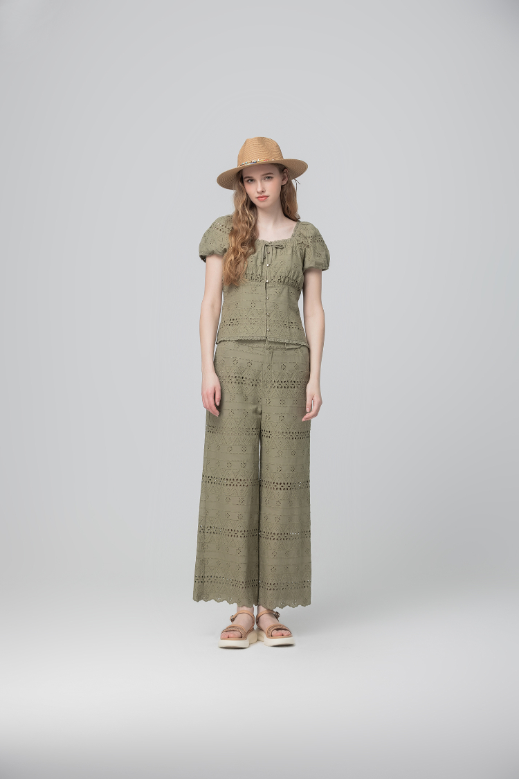 abito浪漫刺繡蕾絲鏤空上衣