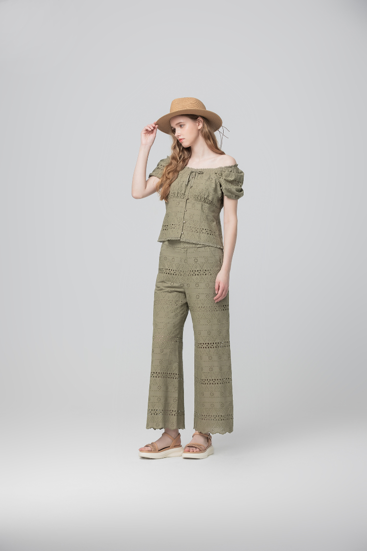 abito浪漫刺繡蕾絲鏤空上衣