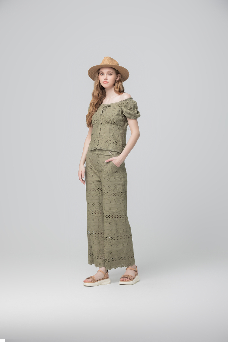 abito浪漫刺繡蕾絲鏤空上衣