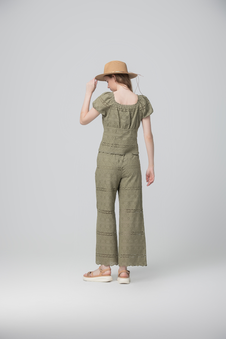 abito浪漫刺繡蕾絲鏤空上衣