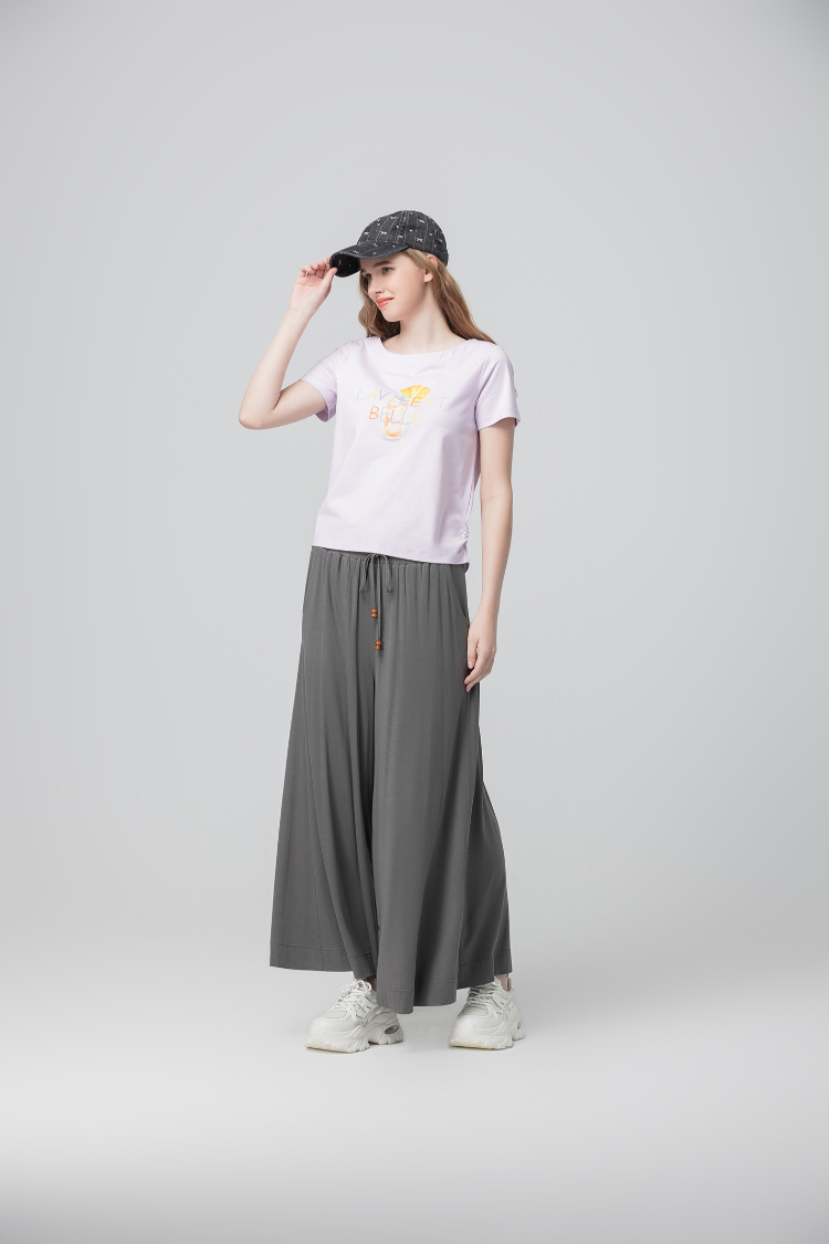 abito夏日清爽刺繡上衣