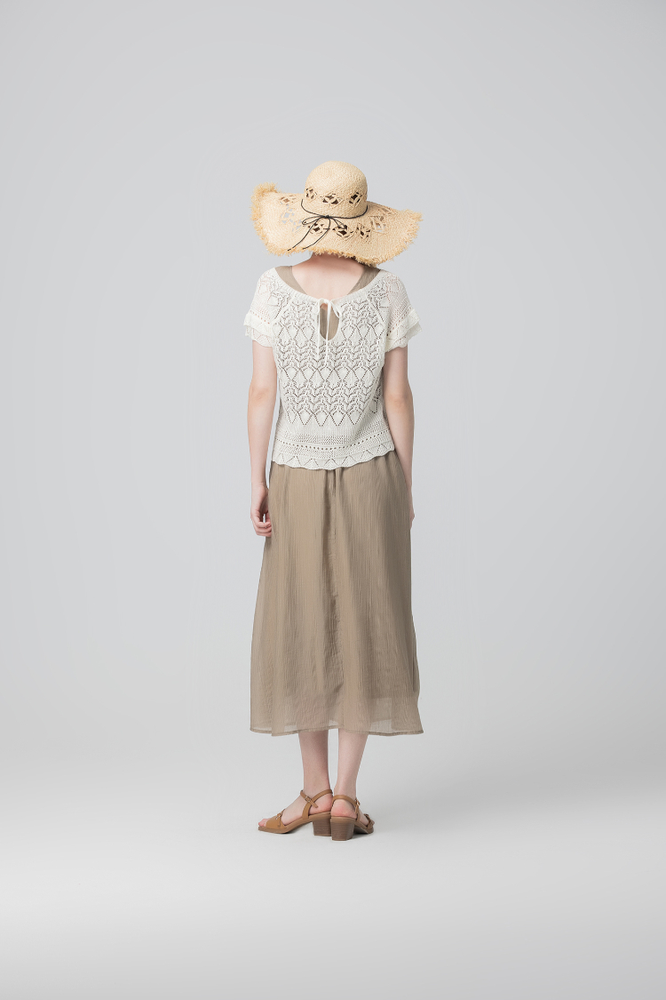 abito鏤空緹花針織上衣
