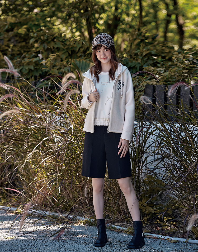 DITA甜甜珍珠刺繡上衣