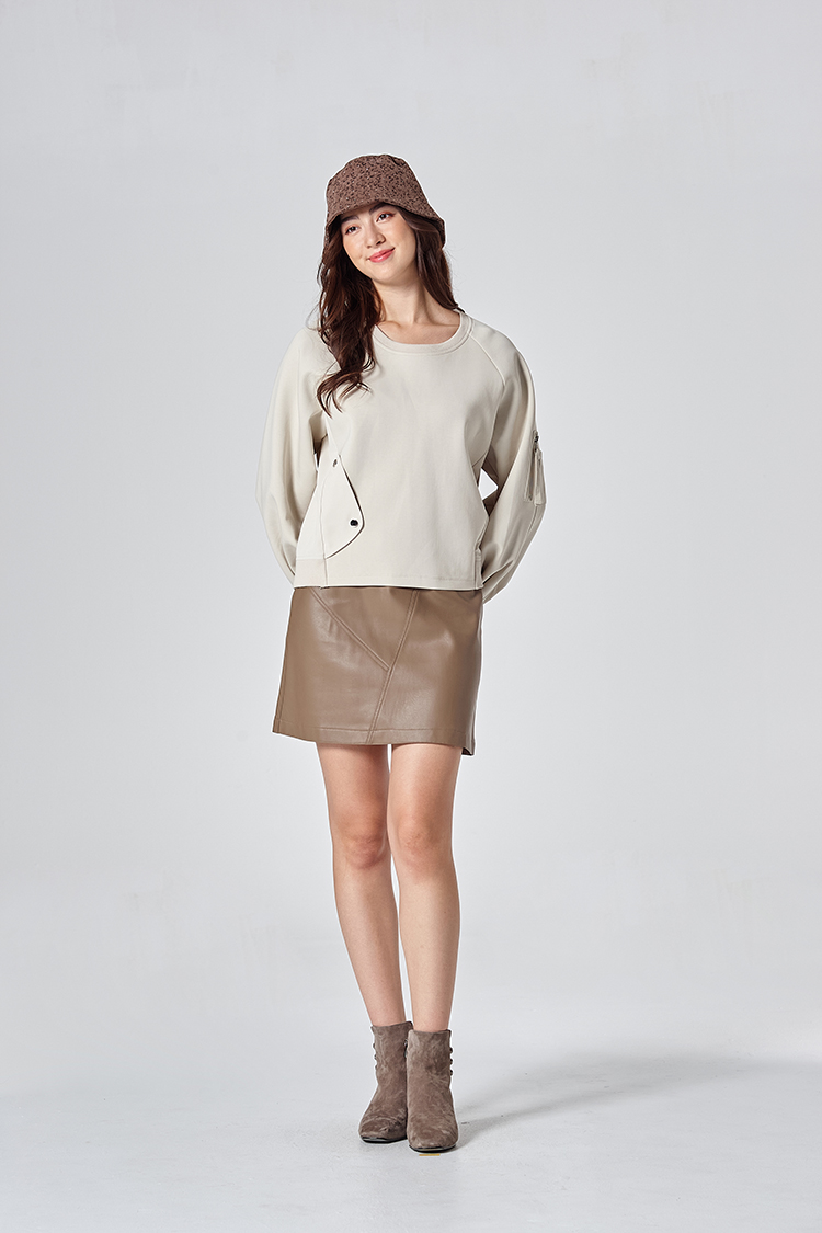 DITA個性不對稱剪接皮短裙