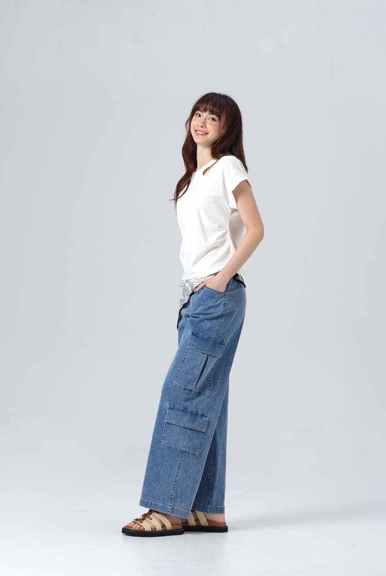 DITA法國袖修身素色上衣