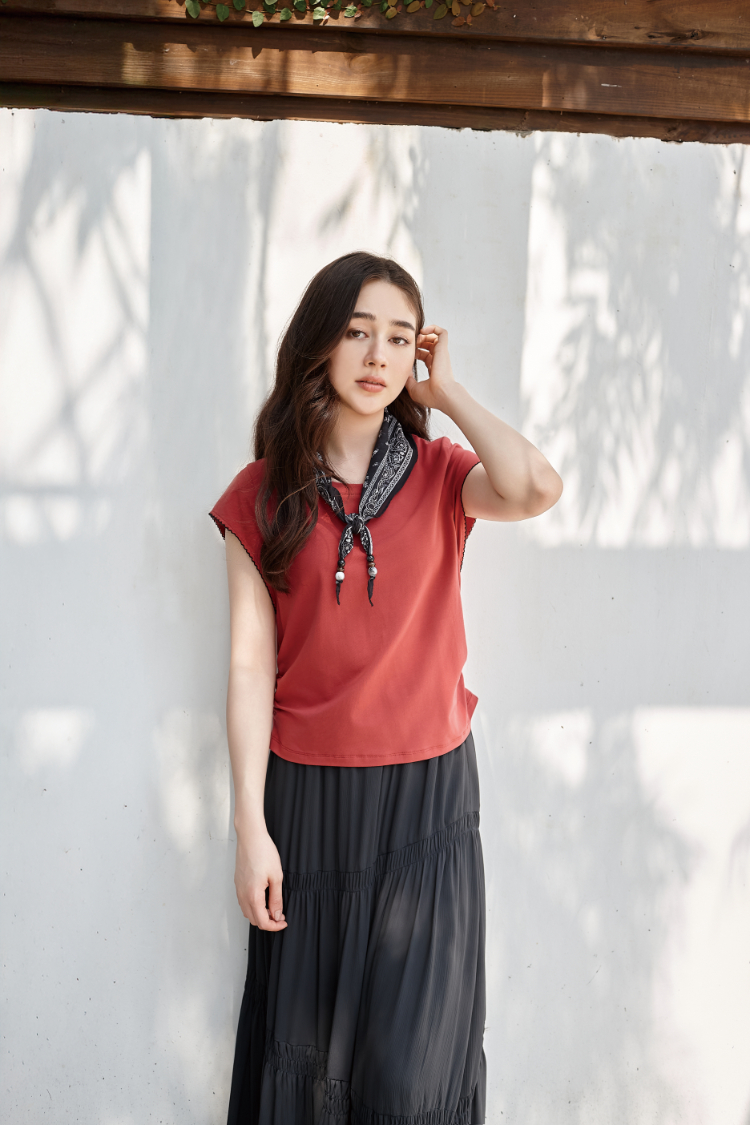 DITA法國袖修身上衣