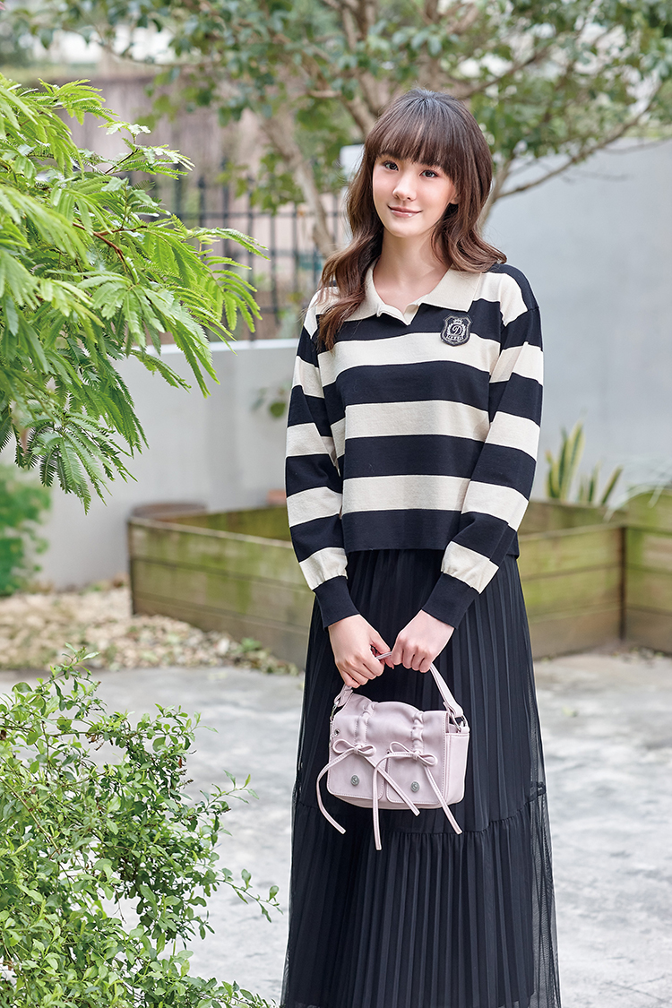 DITA短版寬條紋針織上衣