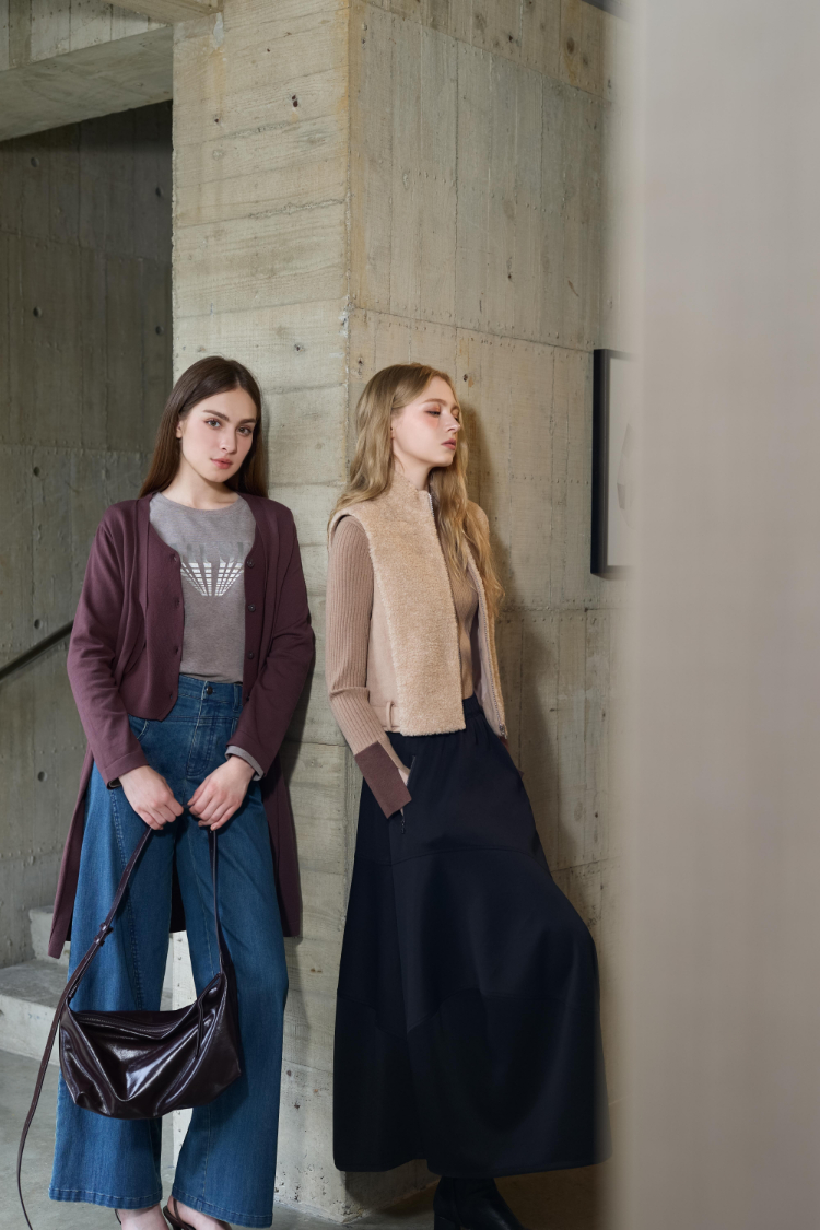 DENOVO細緻暖感磨毛標語上衣